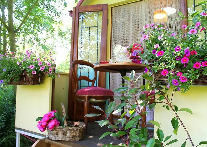 Bed & Breakfast Roulottes Du Rouard