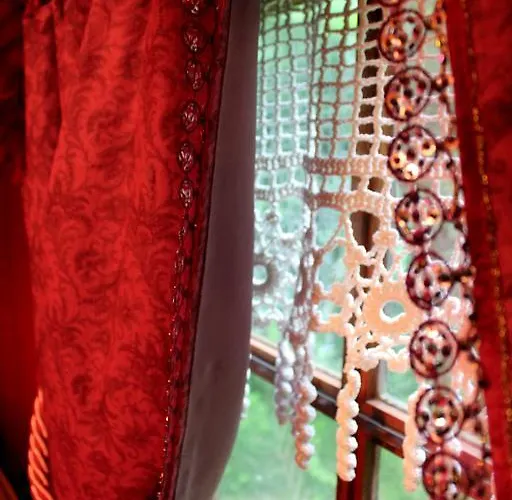 Bed & Breakfast Roulottes Du Rouard