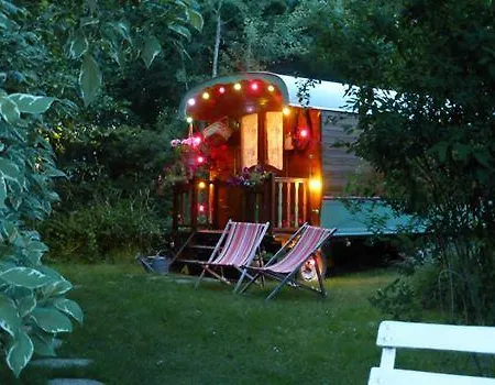 Roulottes Du Rouard 3* Camiers